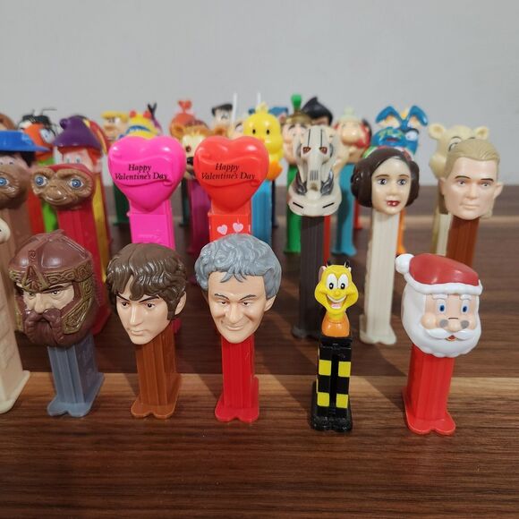 Pez Dispensers Vintage Lot of 52 Star Wars Flinstone Snoopy Lord of the Rings ET - Picture 6 of 10